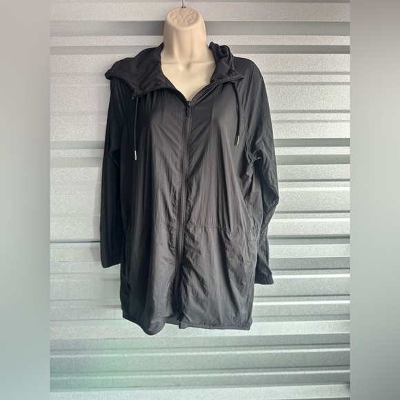 Women’s Lululemon Seek The Sky Water Repellent Jacket Size 8 - Picture 7 of 14